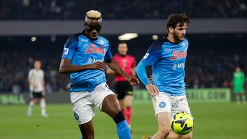 Soccer Football - Serie A - Napoli v Juventus - Stadio Diego Armando Maradona, Naples, Italy - January 13, 2023 Napoli's Victor Osimhen and Khvicha Kvaratskhelia in action REUTERS/Ciro De Luca