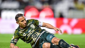 Andres Guardado of Leon during the 6th round match between Leon and America as part of the Torneo Clausura 2024 Liga BBVA MX at Nou Camp Stadium on February 10, 2024 in Leon Guanajuato, Mexico.