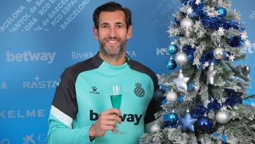 17/12/20 NAVIDAD 2020 RCD ESPANYOL BRINDIS 
 DIEGO LOPEZ  ENTREVISTA 
 
  