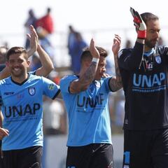 Iquique aprovecha los errores de Temuco y es líder del torneo