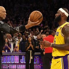 5 mil dólares por el boleto en el que LeBron James rompió el récord como máximo anotador