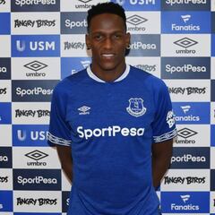 Debut de Mina en Premier se aplaza por problema en un pie