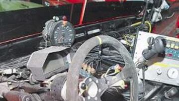 <b>GRANDIOSO. </b>Todo en el MAN CEPSA tiene enormes dimensiones. Desde la cabina hasta las ruedas, pasando por el motor emanan grandiosidad. Aunque no es tan vistoso como un monoplaza de F-1, viendo el salpicadero, con sus múltiples botones y mandos, se puede adivinar lo complicado que tiene que ser para Antonio Albacete conducir este vehículo. También estará en el Foro Ferrándiz-AS de mañana.