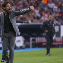 Gerardo Espinoza desea quedarse como entrenador del Atlas