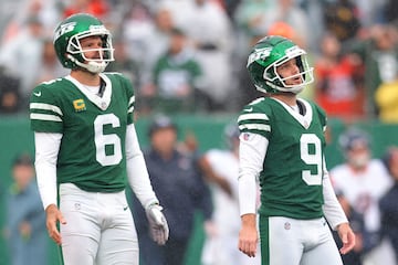 The Jets are on a four-year run of ten or more defeats, despite the acquisition of four-time NFL MVP Aaron Rodgers.