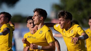 La AD Alcorcón B derrotó al CDE Madrid 2021 Fuenlabrada Promesas (2-3) en la segunda semifinal de la fase de ascenso autónomica en el Grupo 7 de Tercera División RFEF, disputado en el polideportivo de Navalcarbón de Las