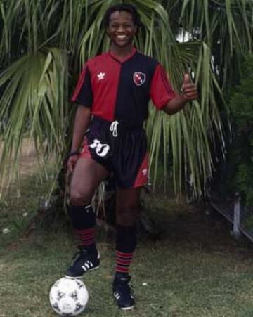 (Malawi/Newell’s Old Boys) 