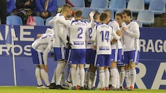Los jugadores del Zaragoza celebran el gol de Borja Iglesias frente al Lugo.