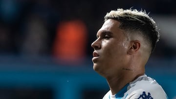 AVELLANEDA, BUENOS AIRES, ARGENTINA - 2023/08/30: Juan Fernando Quintero of Racing seen in action during a second leg quarter final match between Racing Club and Boca Juniors as part of Copa CONMEBOL Libertadores 2023 at Presidente Peron Stadium. Boca Juniors beat Racing 4-1 in penalties to qualify for the Copa Libertadores semi-final. (Photo by Manuel Cortina/SOPA Images/LightRocket via Getty Images)
