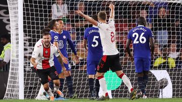 SOUTHAMPTON, ENGLAND - AUGUST 30: Adam Armstrong of Southampton celebrates after scoring their team's second goal during the Premier League match between Southampton FC and Chelsea FC at Friends Provident St. Mary's Stadium on August 30, 2022 in Southampton, England. (Photo by Ryan Pierse/Getty Images)