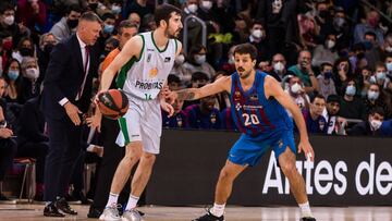Albert Ventura of Club Joventut Badalona in action against Nico Laprovittola of FC Barcelona during the ACB Liga Endesa match between FC Barcelona and Club Joventut Badalona at Palau Blaugrana on January 30, 2022 in Barcelona, Spain.
AFP7
30/01/2022 ONLY FOR USE IN SPAIN