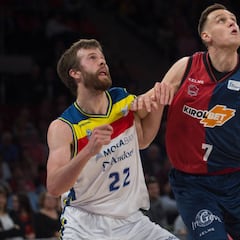 El Baskonia aguanta el acierto de John Shurna y suma otra victoria