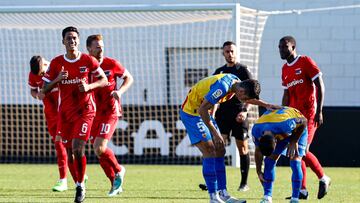 Los errores defensivos condenan al Valencia