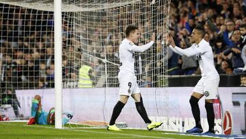 24/11/18 PARTIDO PRIMERA DIVISION
 VALENCIA - RAYO VALLECANO
 GOL 3-0 DE GAMEIRO  ALEGRIA CON RODRIGO