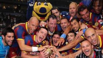<b>CAMPEONES. </b>El Barcelona se proclamó en Colonia campeón de la Champions League tras derrotar al Ciudad Real en la final española.