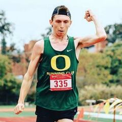 Justin Gallegos, atleta con parálisis cerebral firma con NIKE