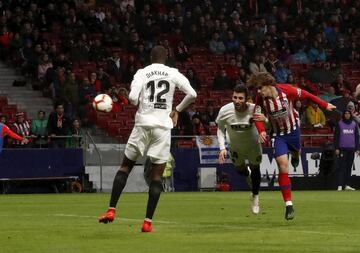 ¡¡GRIEZMANN MARCA EL SEGUNDO!! ¡El francés remató de cabeza en el área pequeña el balón después de un centro desde la izquierda de Lemar tras una buena jugada combinada de los rojiblancos!