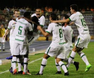 Los goles de los brasileños los hicieron Reinaldo y Luis Antonio.