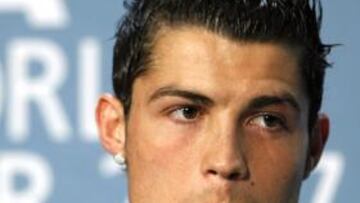 <b>MÁXIMOS ARTILLEROS.</b> El portugués tendrá que disputarse el título de supremo goleador con el español Fernando Torres.