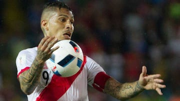 Paolo Guerrero ya dejó atrás su problema con el doping positivo y ahora solo se enfoca en jugar fútbol. El delantero es una de las más grandes amenazas para los rivales de Perú y dejará todo por lograr el ansiado título.