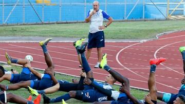 Fabi&aacute;n Coito revel&oacute; a los 23 jugadores con los que contar&aacute; para el partido de la fecha FIFA de noviembre contra los chapines. Elis, Benguch&eacute; Lozano en la lista.