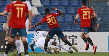 Jugada del penalti a favor de Francia. Junior Firpo derribó a Reine-Adélaïde.