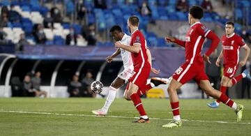 1-0. Vinicius Junior marcó el primer gol.