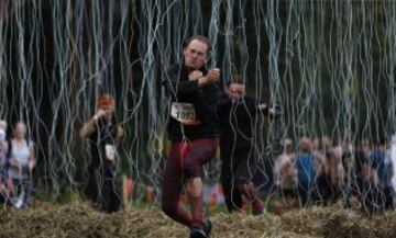 Barro y obstáculos en la Tough Mudder