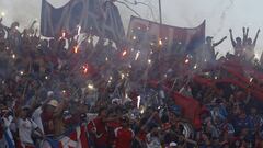 Hinchada de Independiente Medell&iacute;n en el estadio Atanasio Girardot durante el partido de vuelta de la final de la Liga &Aacute;guila II-2018 ante Junior