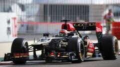 Kimi Raikkonen, con su Lotus en Yas Marina. 