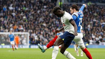 Davinson Sánchez disputa sus primeros minutos de 2023 