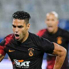 Regresa Falcao y Galatasaray celebra