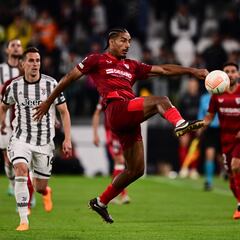 El Sevilla se blinda