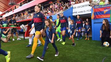 Partido entre el Barça y el Tacon en la pasada temporada de la Primera Iberdrola.