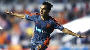 Omar Bravo se estren&oacute; con gol en la NASL ante el Miami FC