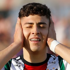 Tiene 22 años, está considerado por la Roja y hoy amargó a la UC: “Visualicé que haría un gol”