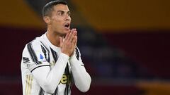 FILE PHOTO: Soccer Football - Serie A - AS Roma v Juventus - Stadio Olimpico, Rome, Italy - September 27, 2020. Juventus&#039; Cristiano Ronaldo reacts REUTERS/Alberto Lingria/File Photo