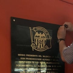 Las Peñas del Valencia abandonan su local en Mestalla tras 25 años