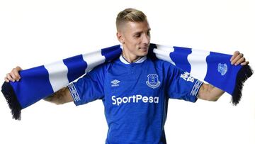 Digne: "Le dije a Yerry Mina que viniera a jugar a Everton"