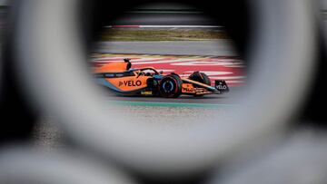 Daniel Ricciardo (McLaren MCL36). Barcelona, España. F1 2022.