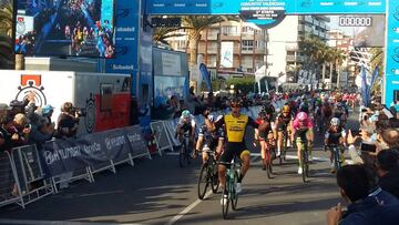 Danny van Poppel, primer líder gracias a un sprint imperial