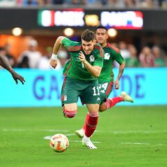 La jugosa oferta que Tottenham haría por Santiago Giménez