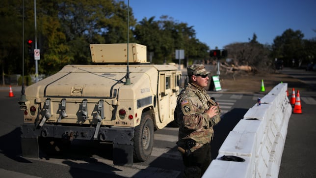 Toque de queda en el sur de California por incendios forestales: horario y zonas afectadas