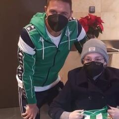 La grandeza de Joaquín no tiene límites: su gesto con una aficionada enferma de leucemia