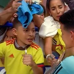 James Rodríguez, recargado de amor por la afición colombiana
