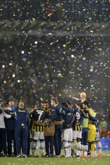 El Fenerbahce campeón de la Liga turca