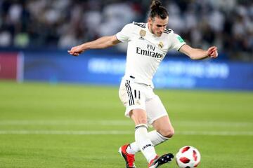 Gareth Bale, en la acci&oacute;n de su segundo gol al Kashima en la semifinal del Mundial de Clubes.