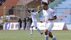 Real Garcilaso celebra un gol ante Alianza Atl&eacute;tico.