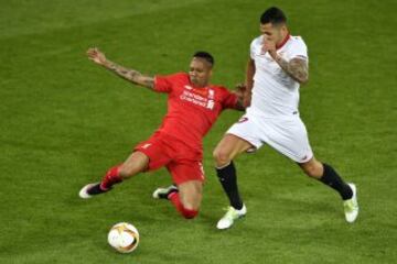 Nathaniel Clyne y Vitolo.