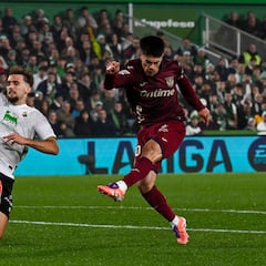 Oca reinventa a un buen Juan Cruz